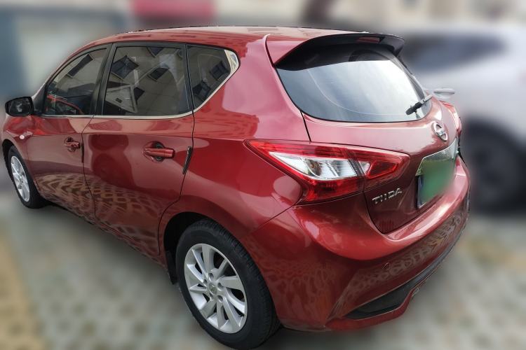 Used Nissan Tiida 2016 1.6L CVT Cool Dynamic Edition
