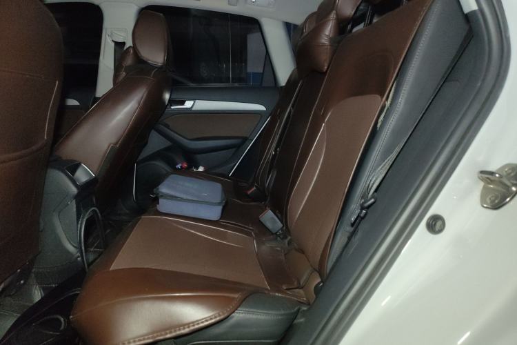 Used Audi Q5 2017 Plus 40 TFSI Ambition Model