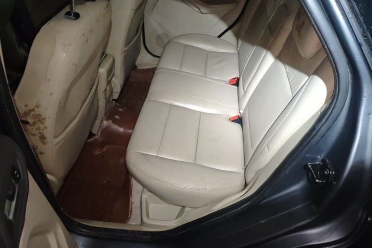 Used Ford Focus 2011 Sedan 1.8L Automatic Fashion Edition