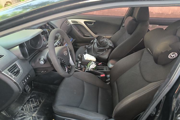 Used Hyundai Elantra (5th Generation / Langdong) 2012 1.6L Manual Leading Model
