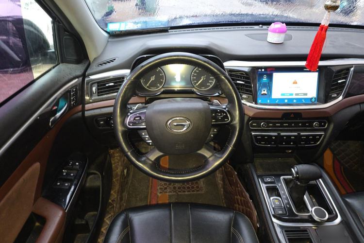 Used GAC Trumpchi GS8 2017 320T Two-Wheel Drive Luxury Smart Connectivity Version (7 Seats)
