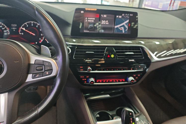 Used BMW 6 Series GT 2018 640i xDrive M Sport Package
