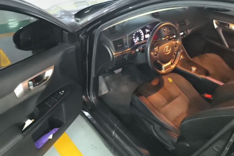 Used Lexus CT 2014 CT200h Elite Edition Monochrome
