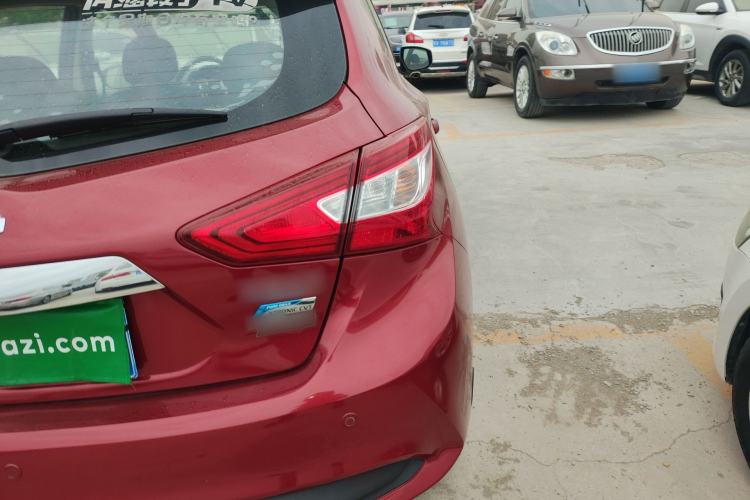 Used Nissan Tiida 2016 1.6L CVT Cool Dynamic Edition Right Rear Taillight