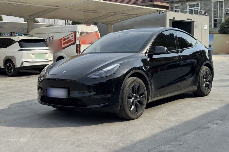 Used Tesla Model Y 2024 Long-Range All-Wheel-Drive Version