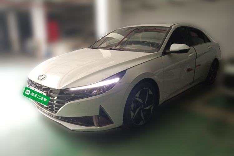 Used Hyundai Elantra 2021 1.5L CVT LUX Prestige Edition