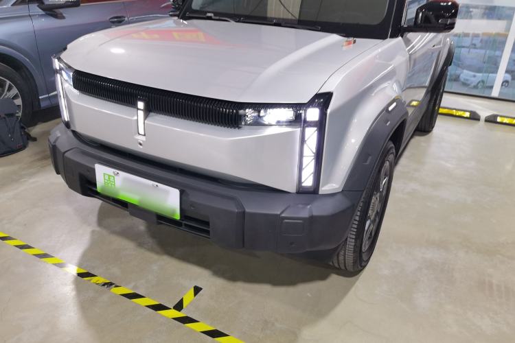 Used iCAR 03 2024 401km Range Two-Wheel Drive Standard Yuechao Version Left Front Headlight