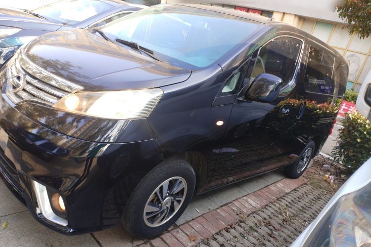 Used Nissan NV200 2014 1.6L CVT Luxury Model China IV Standard