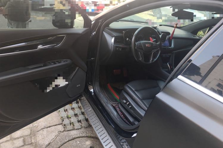 Used Cadillac XT5 2021 28T Luxury Model