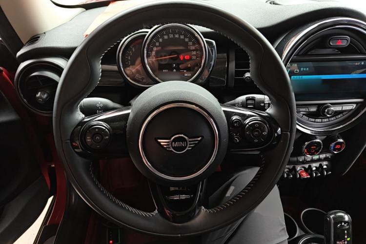 Used MINI 2018 1.5T COOPER Artist