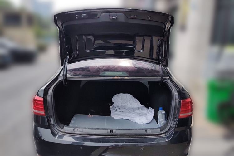 Used Volkswagen Lavida 2017 230TSI DSG Comfort Edition Trunk