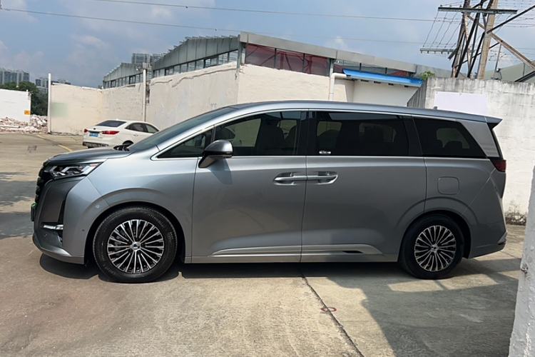 Used Denza D9 2022 DM-i 970 Four-Wheel Drive Flagship Model