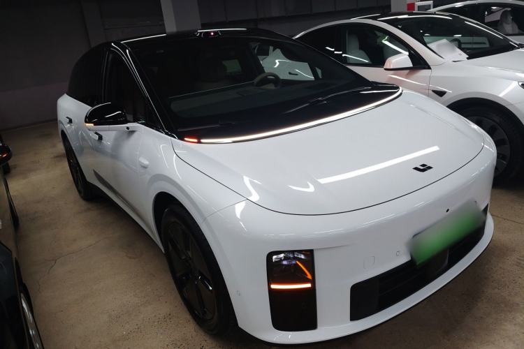 Used Li Auto Li Auto i6 2025 Model Two-Wheel-Drive Standard Type