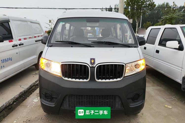 Used Jinbei Hiace X30 2020 1.5L Super-Comfortable Version China VI Standard SWC15M