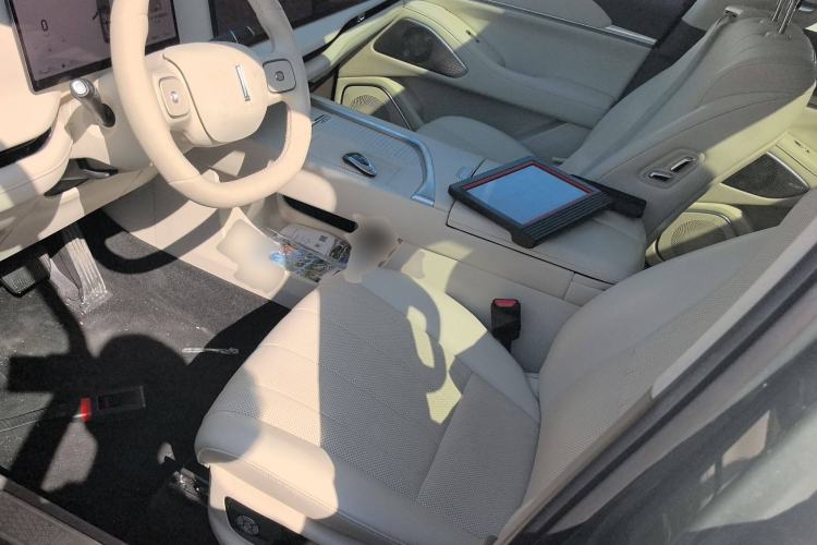 Used Wey Lanshan 2025 Four-Wheel Drive Max