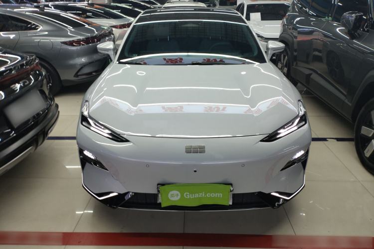 Used Geely Galaxy E8 2025 700 km Long-Range Intelligent Driving Version