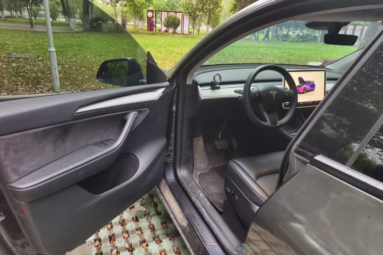 Used Tesla Model Y 2024 Rear-Wheel-Drive Version Driver Seat