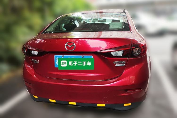 Used Mazda 3 Axela 2014 Sedan 1.5L Manual Comfort Model