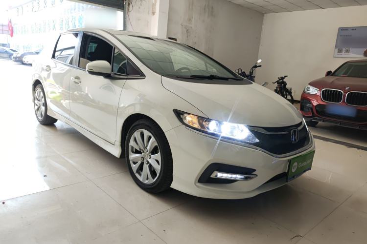 Used Honda Jade 2017 1.8L automatic Comfort version 5 seats
