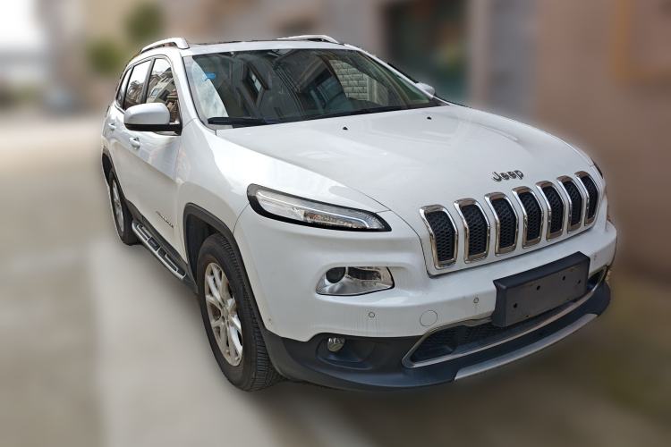 Used Jeep Cherokee 2016 2.4L Professional Smart Version