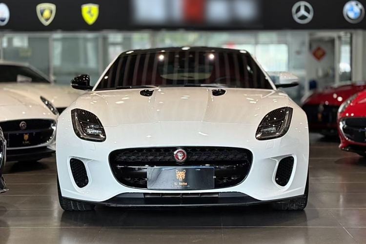 Used Jaguar F-TYPE 2019 2.0T Hardtop Version

