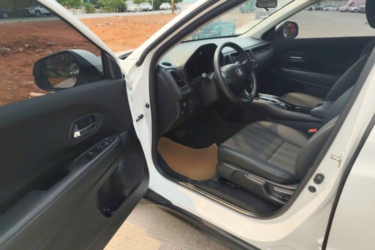 Used Honda Vezel 2017 1.8L CVT Front-Wheel Drive Pioneer Edition Driver Seat