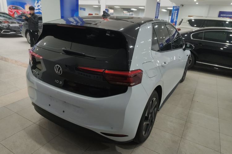 Used Volkswagen ID.3 2023 Upgraded Model Pure Intelligent Enjoyment Version Rear Right 45 Deg