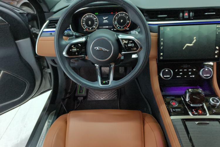 Used Jaguar XFL 2023 XFL 2.0T P250 Two-Wheel-Drive Elite Sport Edition