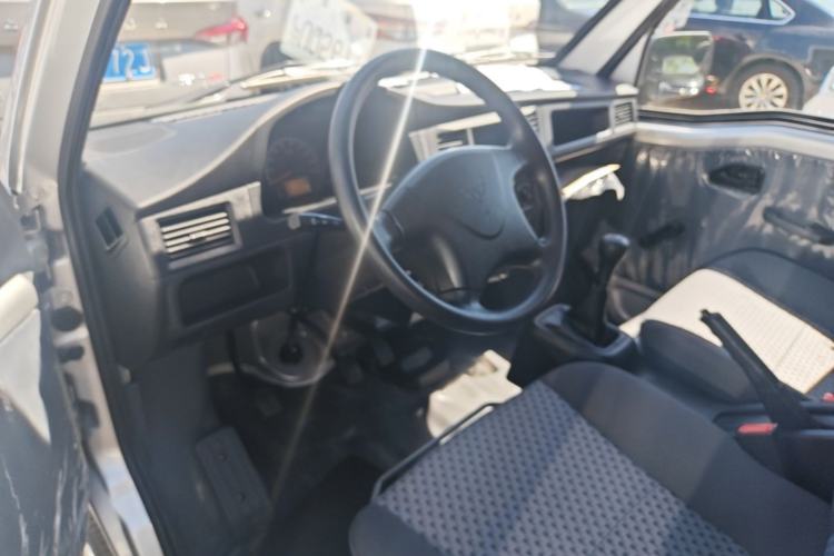 Used Wuling Zhiguang 2023 1.5L Practical Version 5/7 Seats