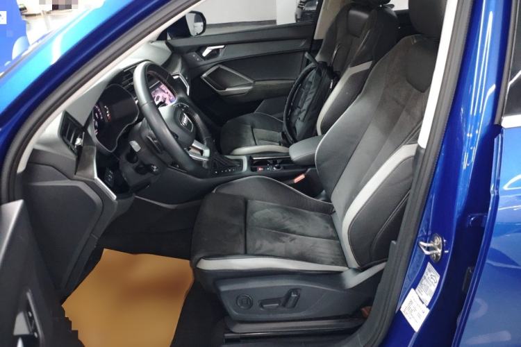 Used Audi Q3 2021 35 TFSI Fashion Dynamic Model
