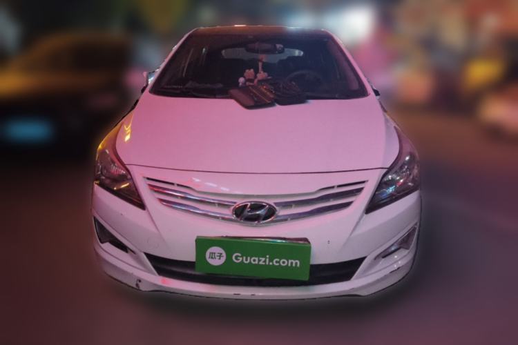 Used Hyundai Verna Ray 2014 1.4L Automatic GLX
