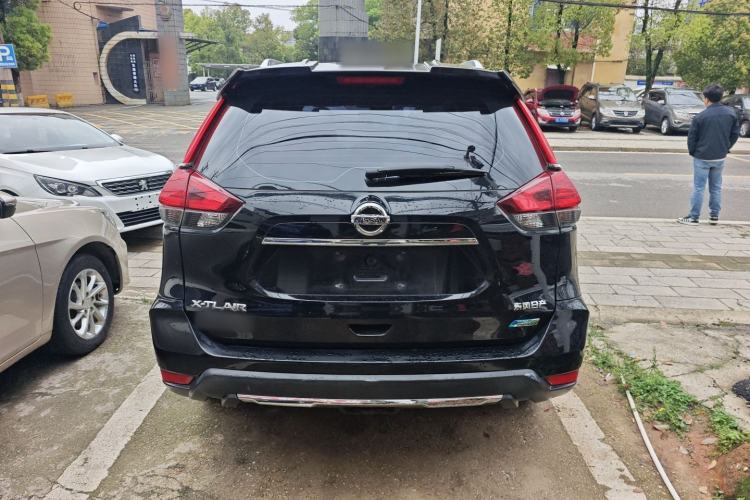 Used Nissan X-Trail 2017 2.5L CVT Luxury Edition 4WD Rear