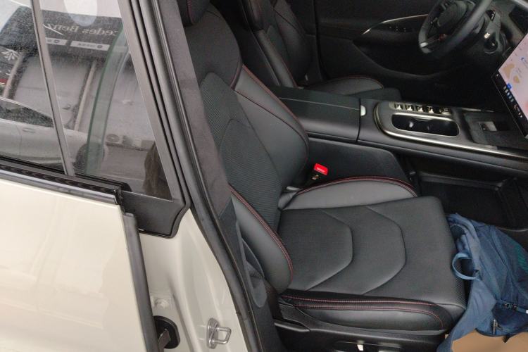 Used Xiaomi Auto SU7 2024 Four-Wheel-Drive Max Founder's Edition Right Front Seat