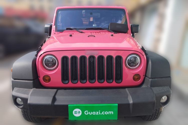 Used Jeep Wrangler 2011 3.8L Rubicon four-door model
