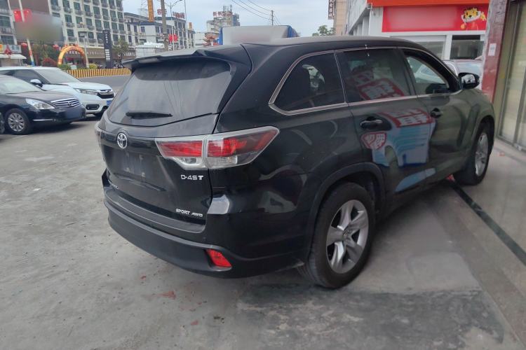 Used Toyota Highlander 2017 2.0T Four-Wheel Drive Luxury Edition 7 Seats