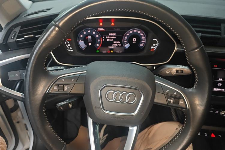 Used Audi Q3 2021 35 TFSI Progressive Dynamic Edition Steering Wheel