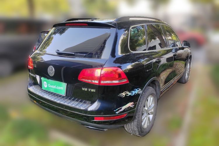 Used Volkswagen Touareg 2011 3.0 TSI High-End Version Rear Right 45 Deg