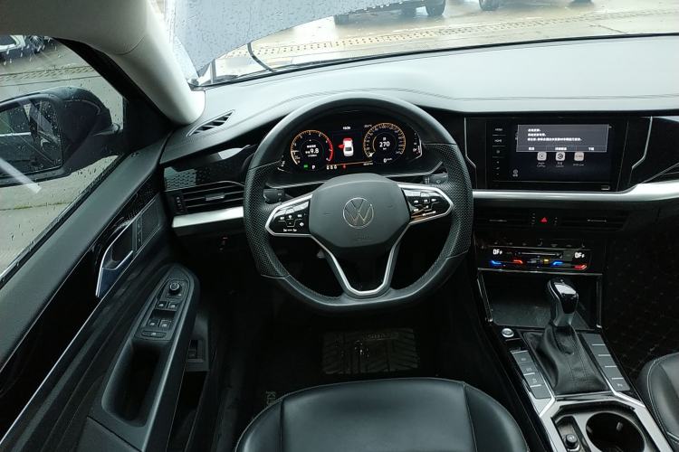 Used Volkswagen Passat 2023 Revised 330TSI Elite Edition Steering Wheel