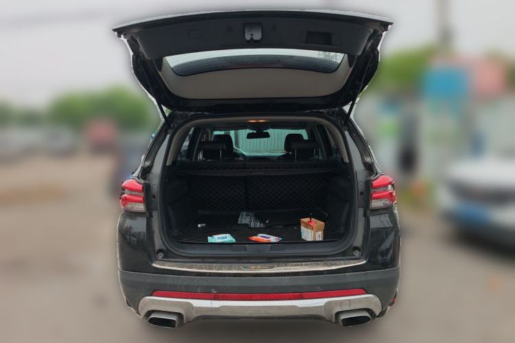 Used Brilliance V7 2018 280T DCT Luxury Model 5 Seats Trunk