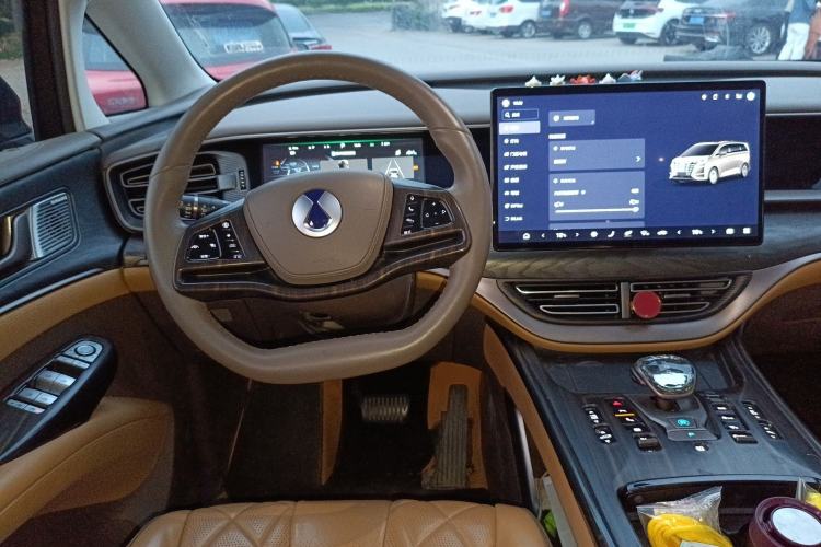 Used Denza D9 2022 DM-i 1040 Prestige Model Steering Wheel