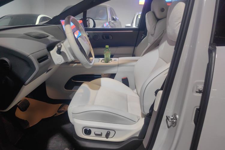 Used Li Auto i6 2025 Model Two-Wheel-Drive Standard Type Left Front Seat