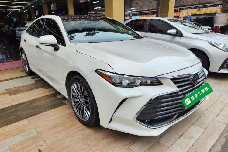 Used Toyota Avalon 2019 2.5L Touring Premium Version China VI Standard Front Right 45 Deg