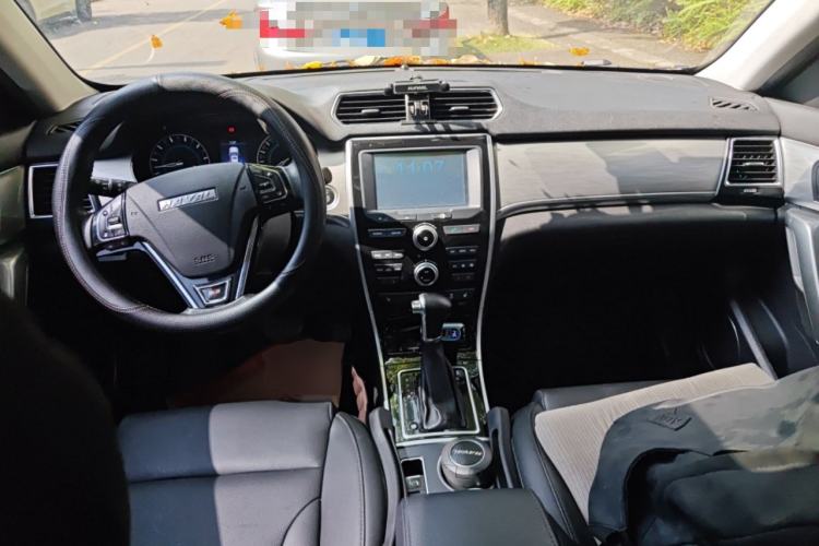 Used Haval H2 2016 Red-Label 1.5T Automatic Two-Wheel Drive Luxury Model
