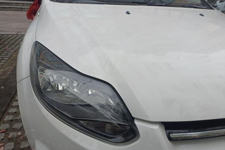 Used Ford Focus 2012 Hatchback 2.0L Automatic Luxury Sport Model Right Front Headlight