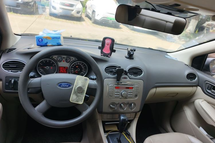 Used Ford Focus 2012 Sedan Classic 1.8L Automatic Fashion Edition