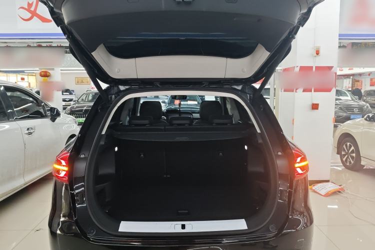 Used Hongqi HS5 2022 Facelifted Version 2.0T Smart Connect Flagship All-Wheel-Drive Edition
