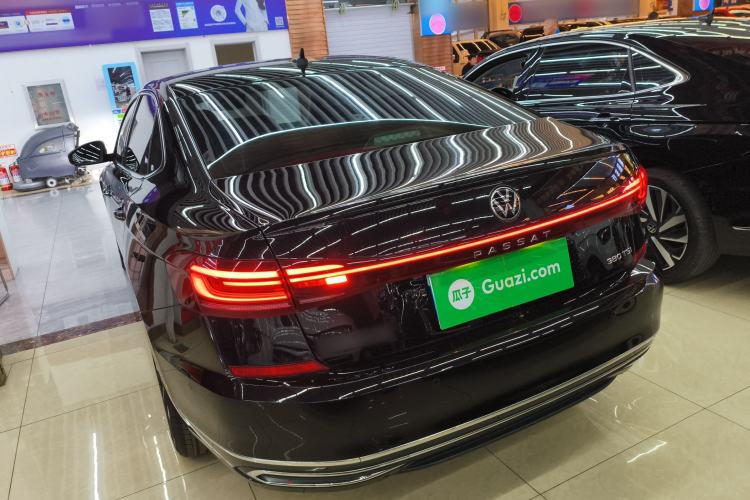 Used Volkswagen Passat 2023 Revised 380TSI Luxury Edition
