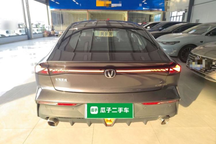 Used Changan UNI-V iDD 2023 ZhiDian iDD 1.5T 113km ZhiKu Model
