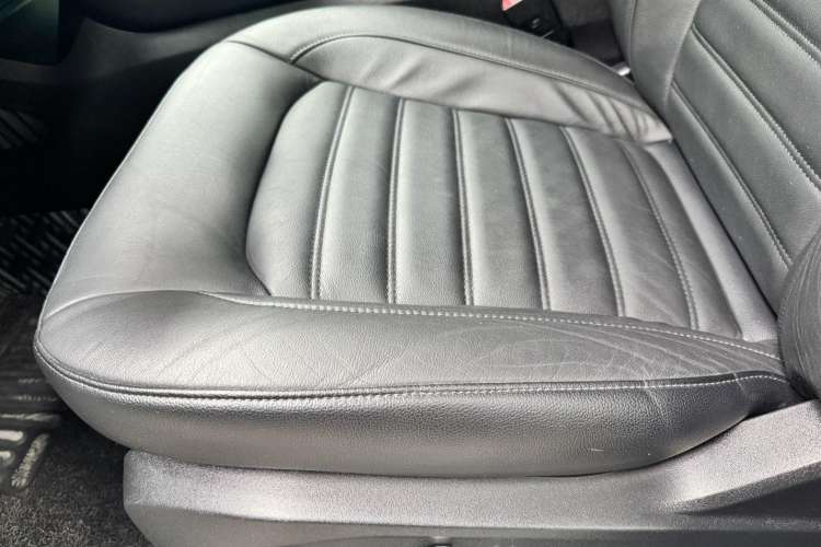 Used Ford Edge 2016 EcoBoost 245 Four-Wheel Drive Titanium Edition 7-Seater