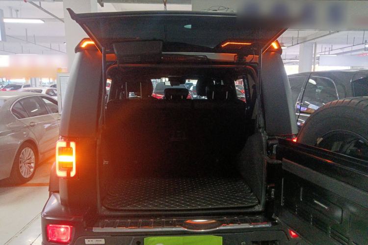 Used BAIC Off-Road BJ40 2021 2.0D Automatic Four-Wheel Drive Blade Hero Edition Adventurer Type Trunk